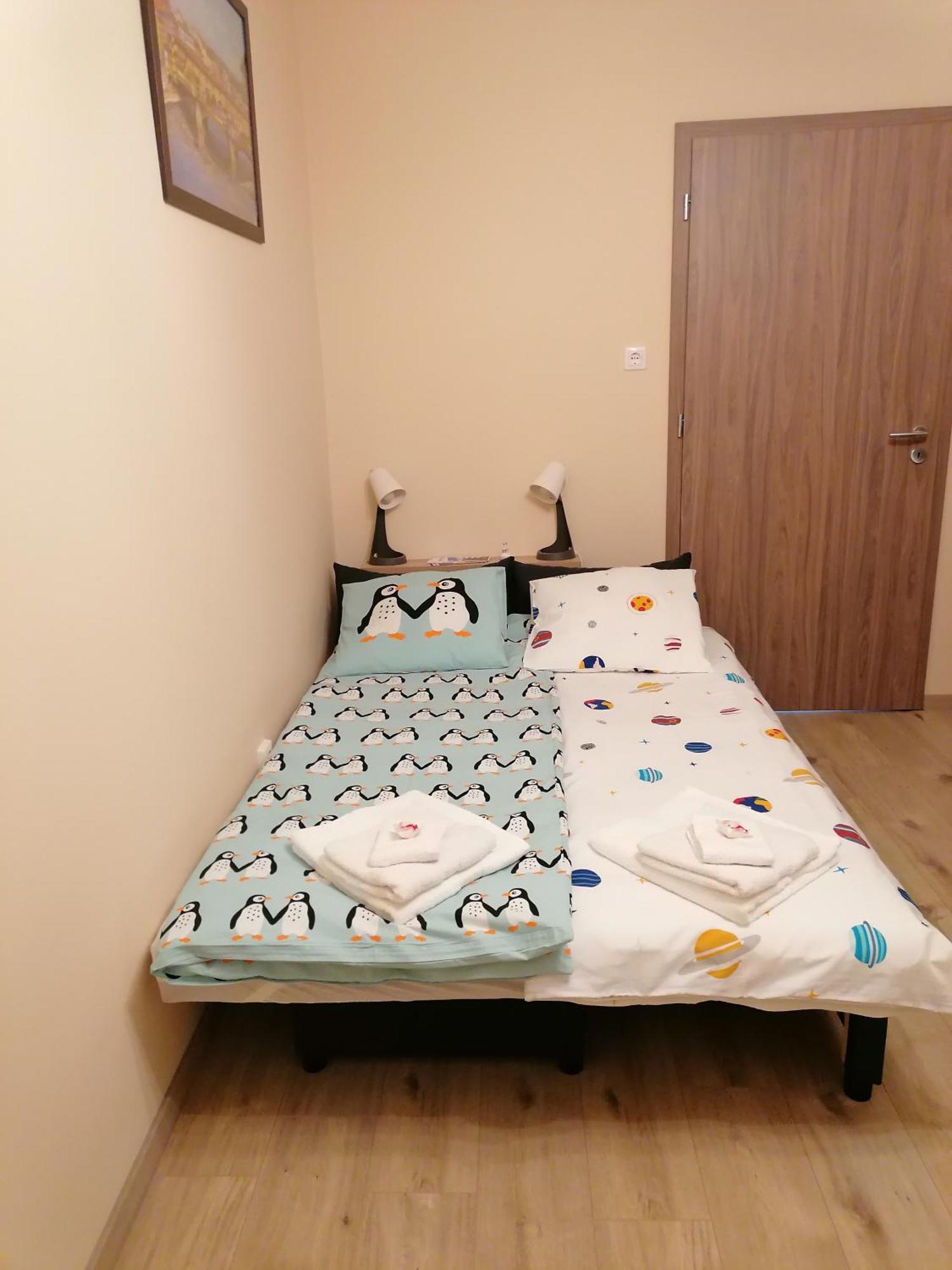 Central Park Apartman Szekszárd Eksteriør billede