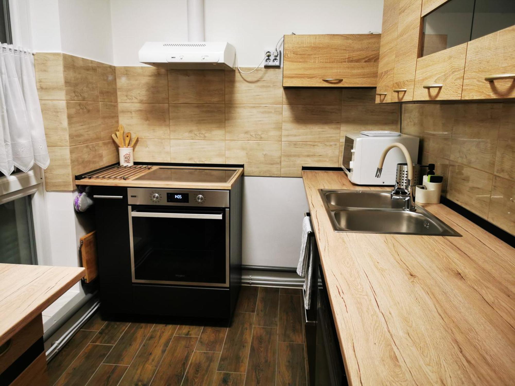 Central Park Apartman Szekszárd Eksteriør billede