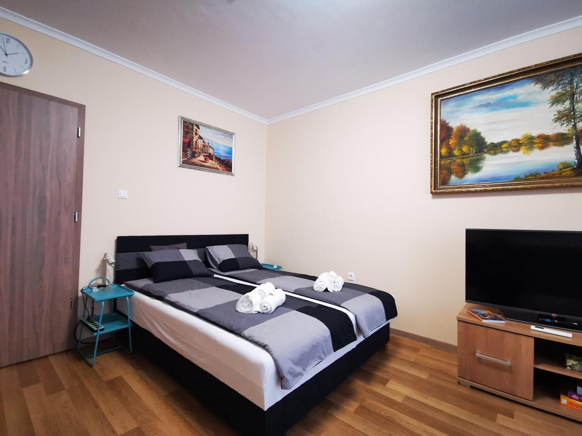 Central Park Apartman Szekszárd Eksteriør billede