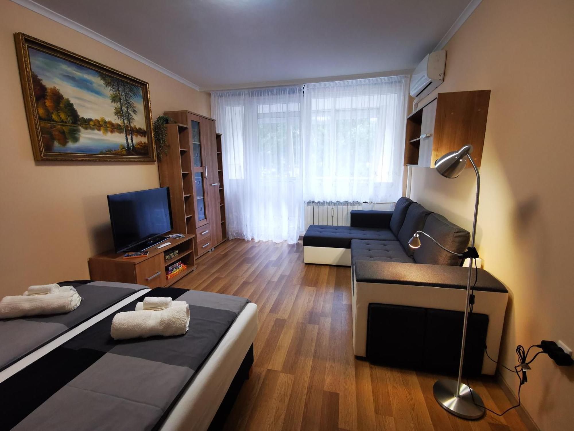 Central Park Apartman Szekszárd Eksteriør billede